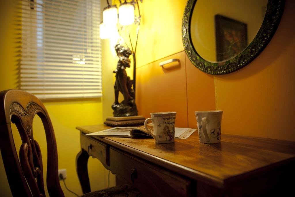 Alongs Garden Bed & Breakfast Heng-ch'un Exterior foto
