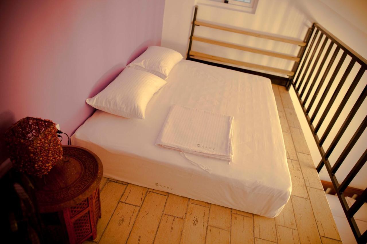 Alongs Garden Bed & Breakfast Heng-ch'un Exterior foto